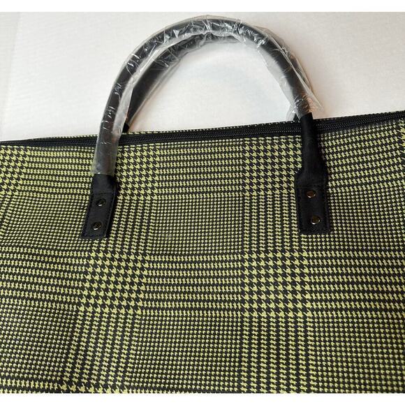 Lulu Dharma NWT Plaid Frasier Travel Tote Overnight Weekender Bag Perfect Gift - Picture 5 of 12